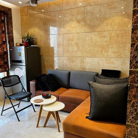 Divine Studios Rajouri Garden 新德里 外观 照片