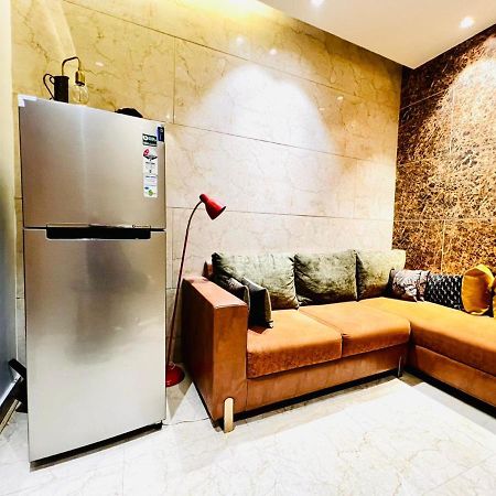Divine Studios Rajouri Garden 新德里 外观 照片