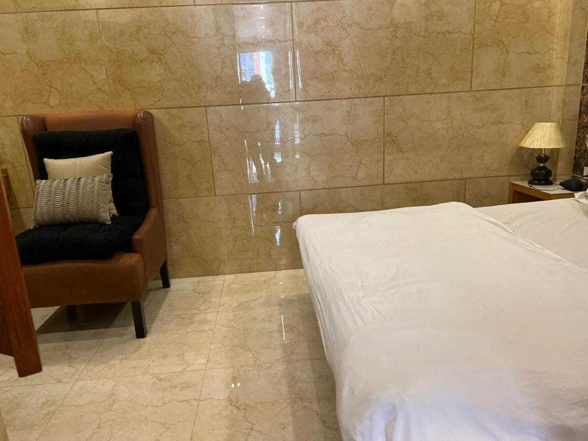 Divine Studios Rajouri Garden 新德里 外观 照片