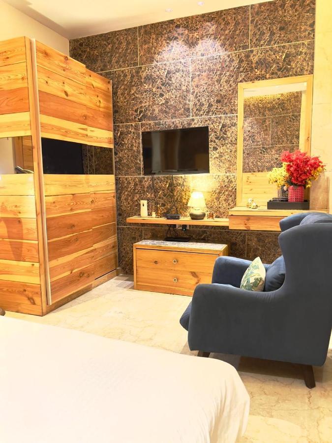 Divine Studios Rajouri Garden 新德里 外观 照片