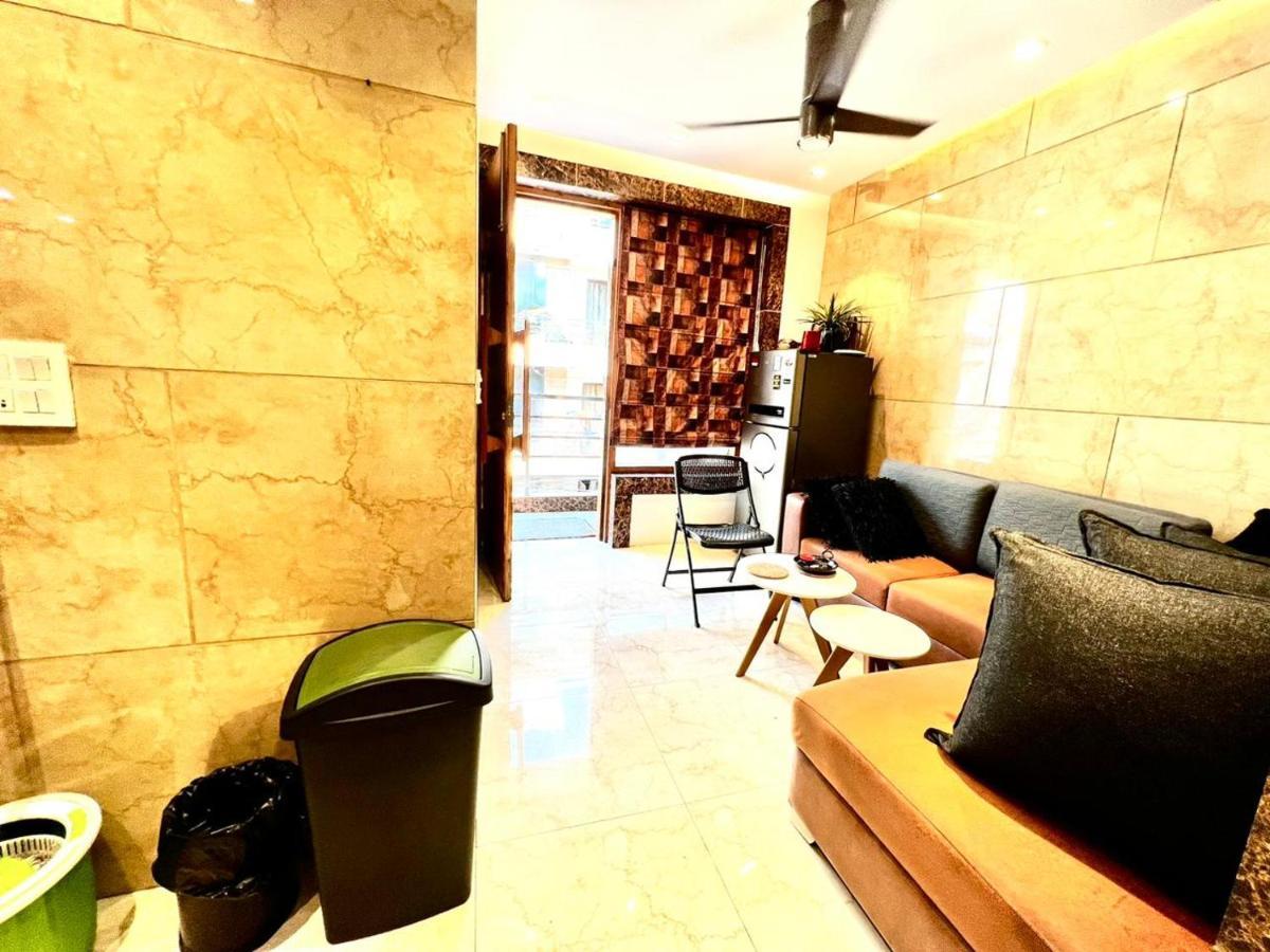 Divine Studios Rajouri Garden 新德里 外观 照片